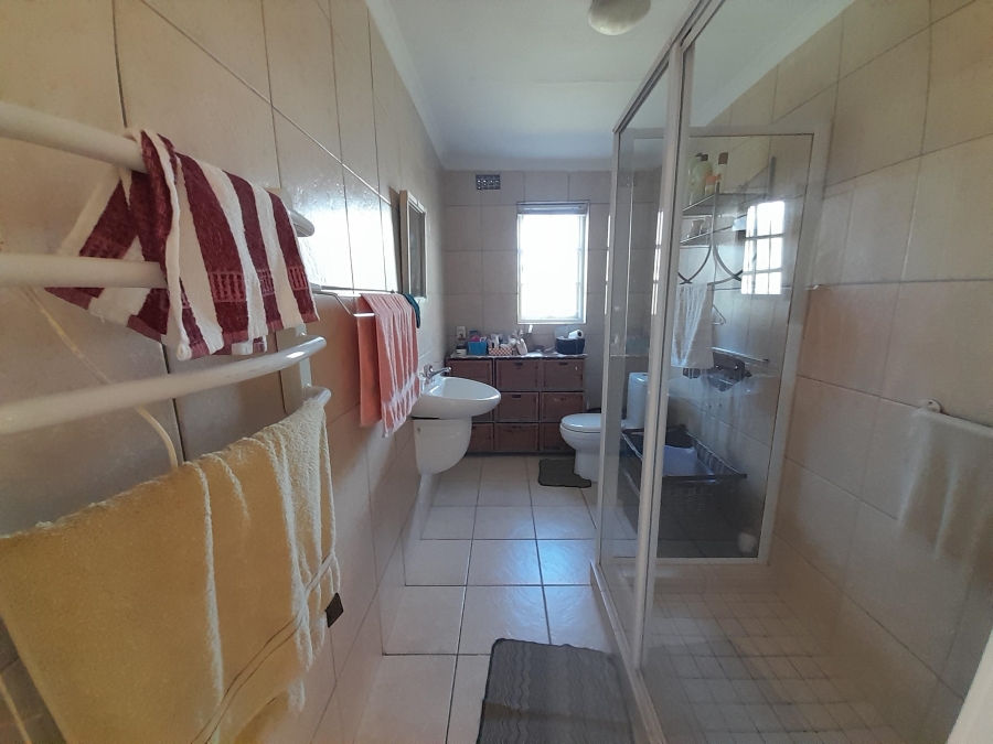 To Let 1 Bedroom Property for Rent in Thornton Western Cape